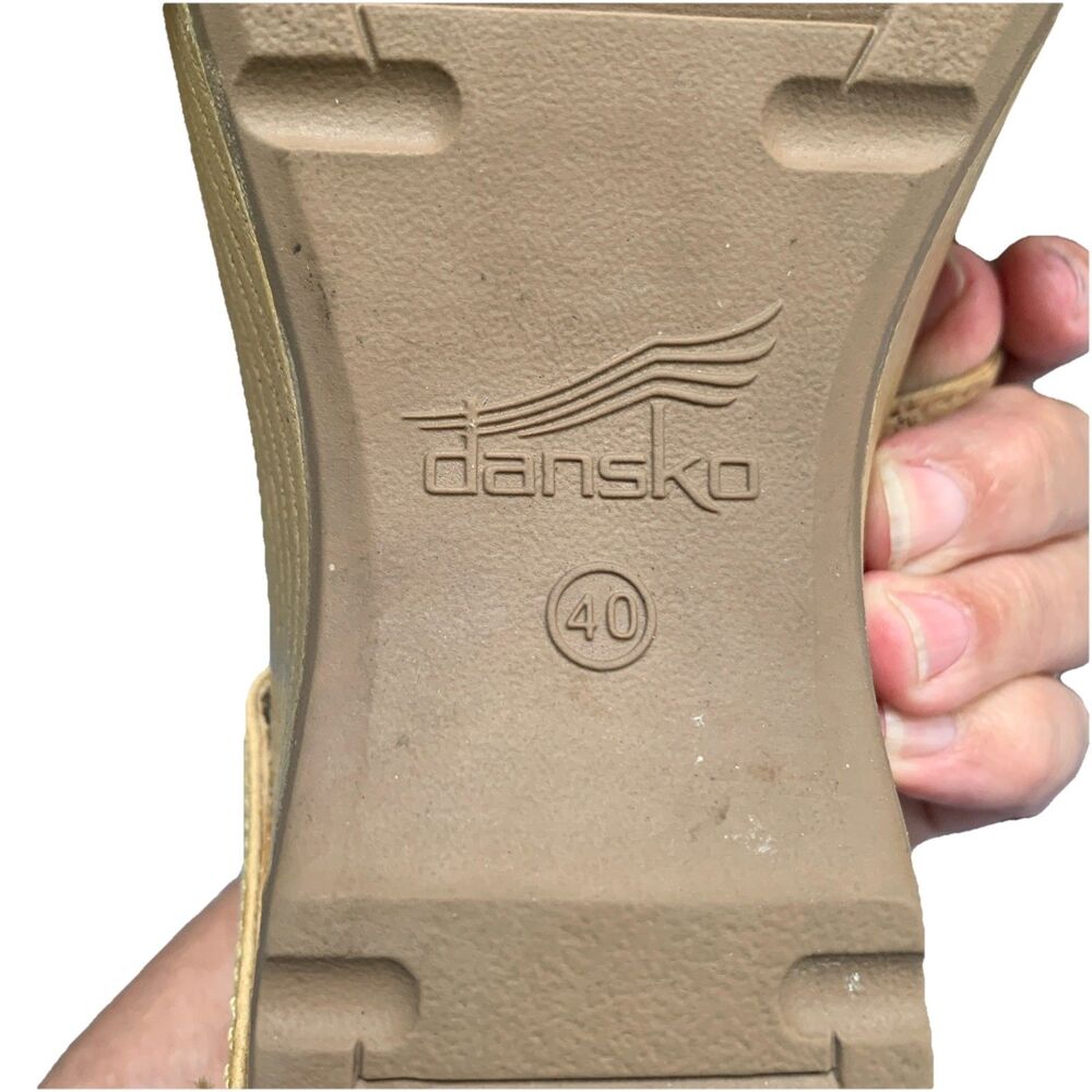 Excellent Dansko Tanya Women's Casual Sandals Tan Milled Burnished 40 (9.5 US) - Picture 8 of 8